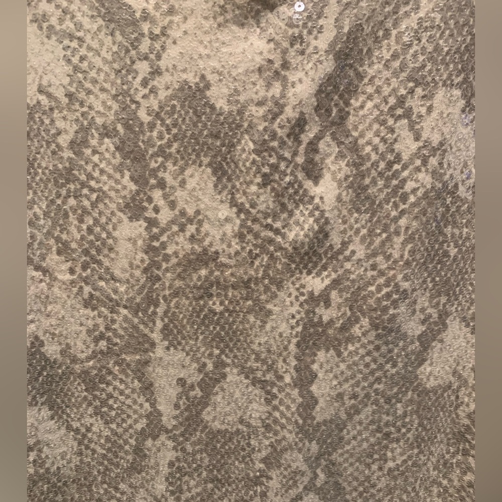 Old Navy Sequined Snake Skin tank. Size XXL. - Picture 5 of 7